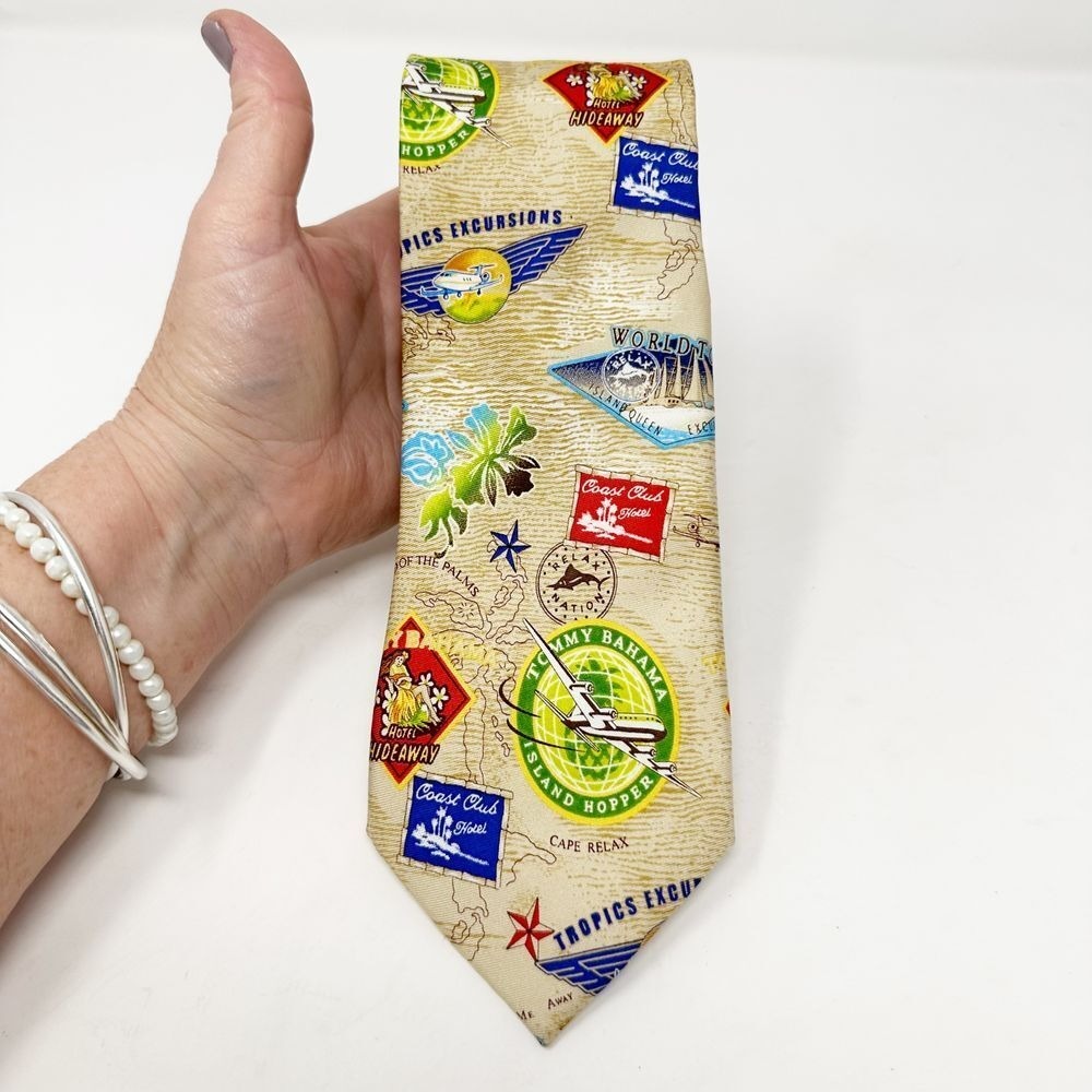 Tommy Bahama Men's 100% Silk Beige Travel Themed Tie